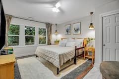 Elegant Studio